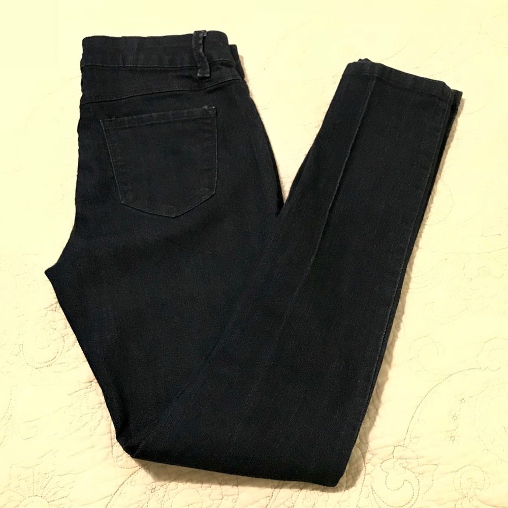 Dark wash skinny jeans